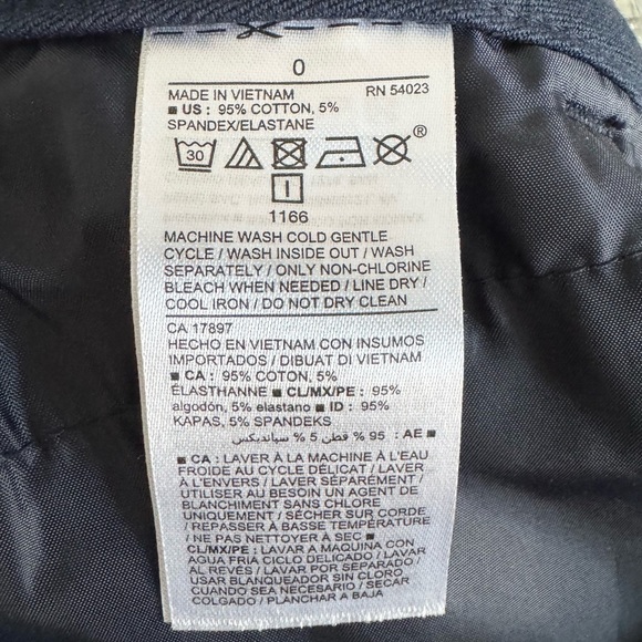 Old Navy High-Waisted Pixie Skinny Ankle Pants - Picture 6 of 11